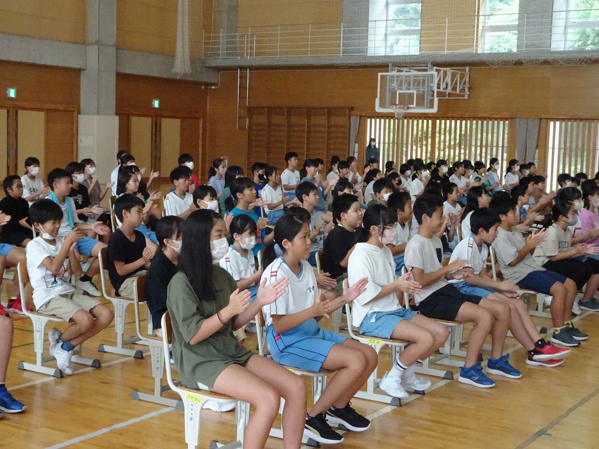 南陽市立宮内小学校 元気な学校 安全で安心な学校 地域に開かれた学校 南陽市立宮内小学校